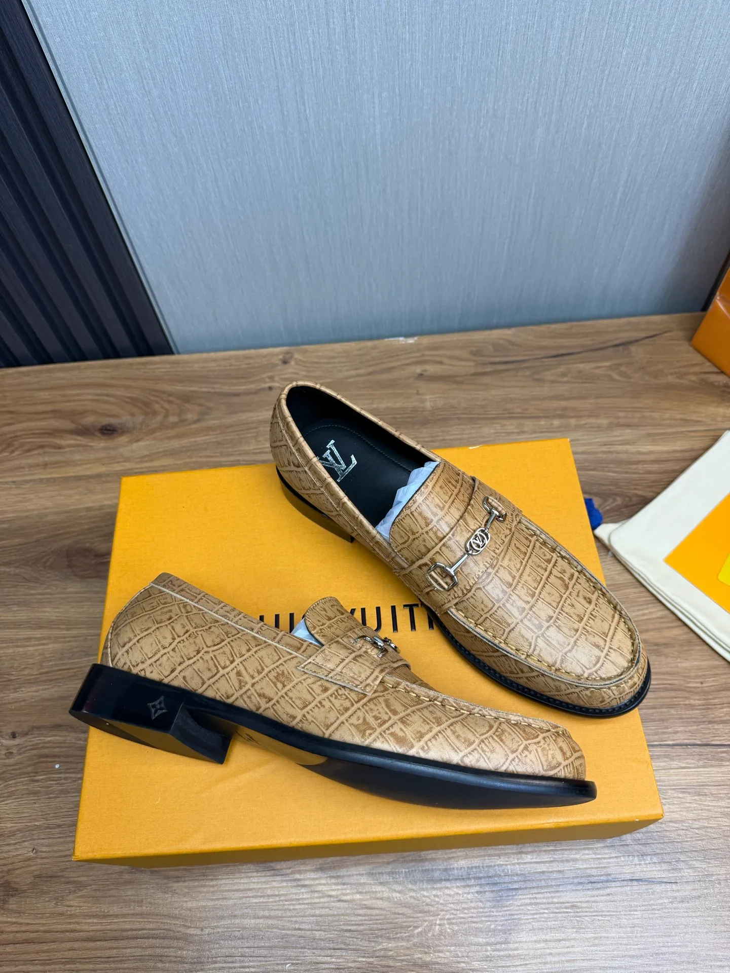 Factory 680💰 LV. Men's business casual leather shoes, all made of imported original brand leather, just to create a more comfortable wearing experience, original non-slip and wear-resistant outsole ✔️16-45 (38.45 non-returnable)